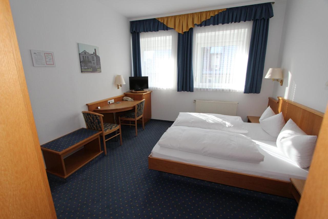 Hotel Schoch Kg Trossingen Buitenkant foto