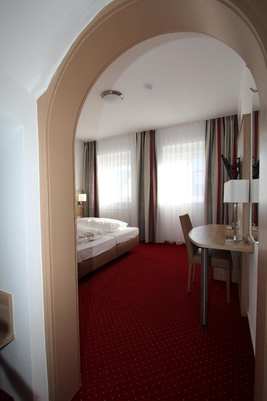 Hotel Schoch Kg Trossingen Buitenkant foto