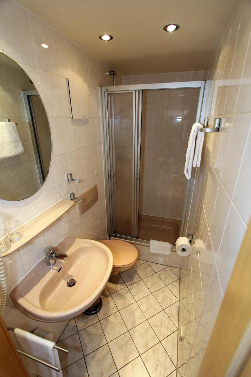 Hotel Schoch Kg Trossingen Buitenkant foto