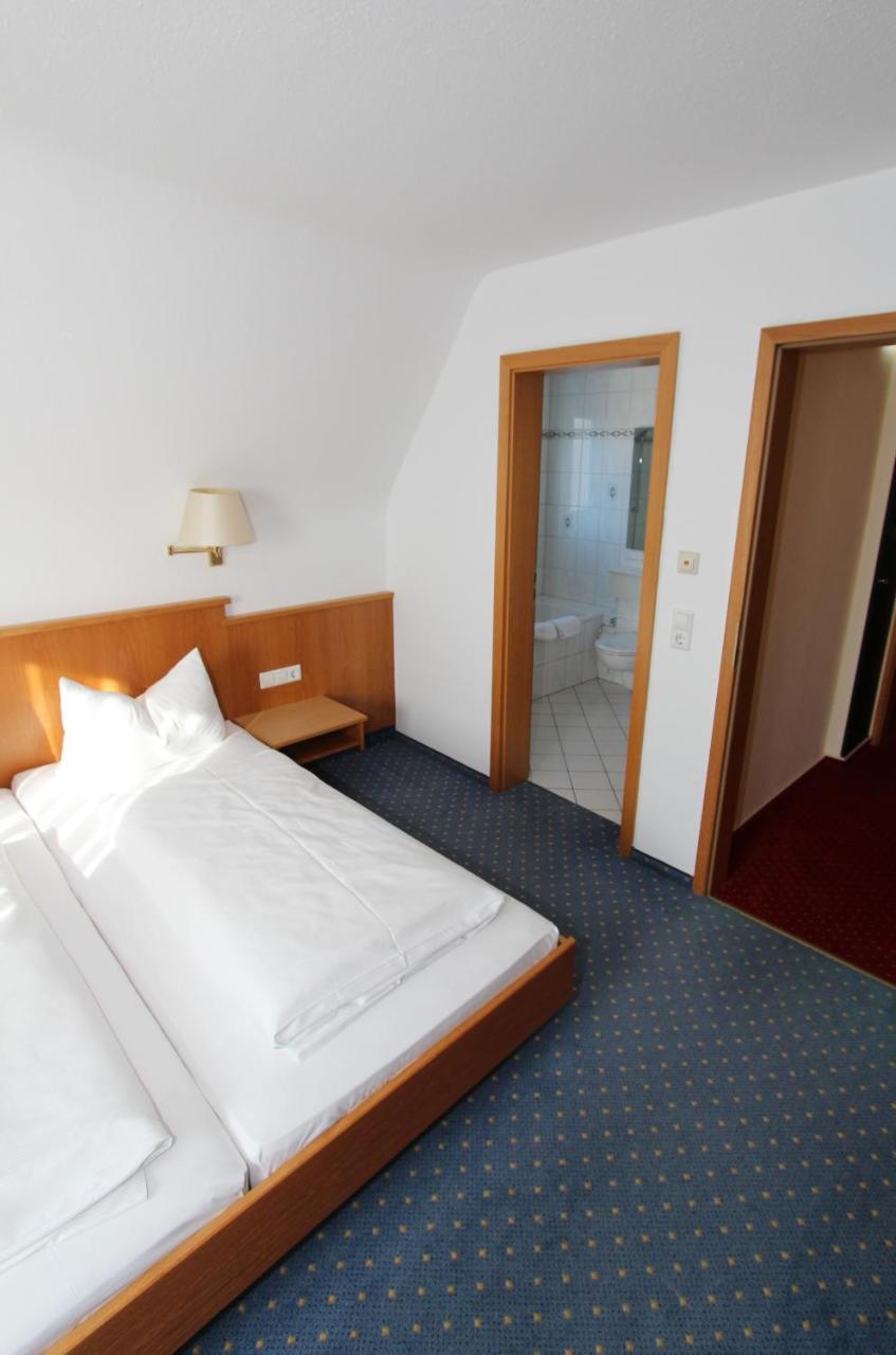 Hotel Schoch Kg Trossingen Buitenkant foto