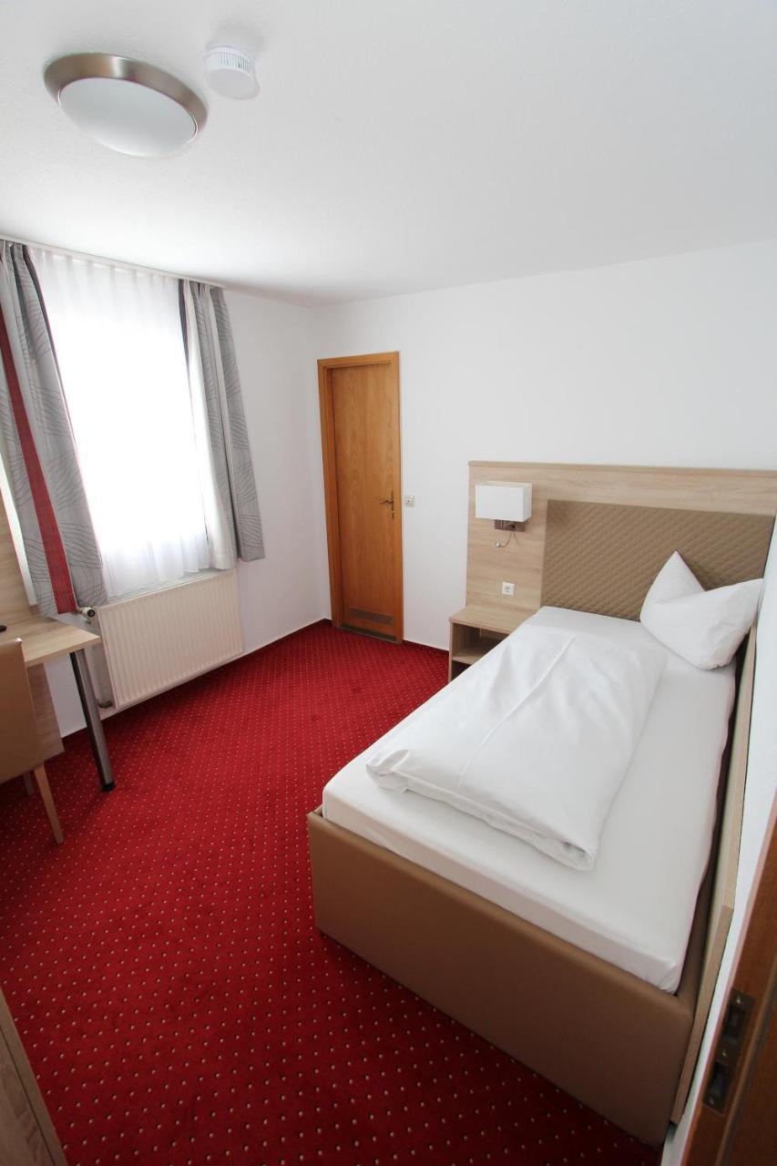 Hotel Schoch Kg Trossingen Buitenkant foto
