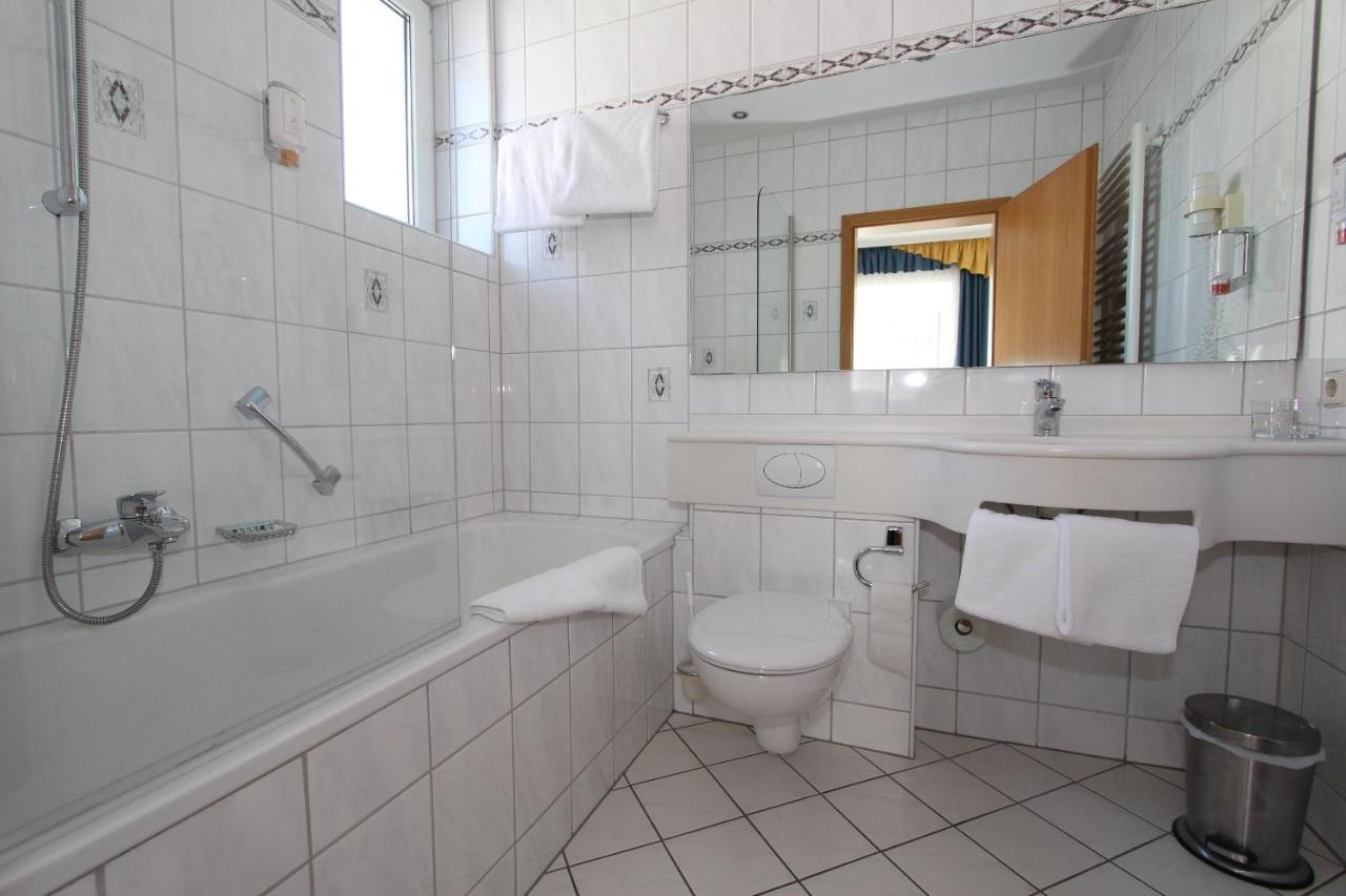 Hotel Schoch Kg Trossingen Buitenkant foto